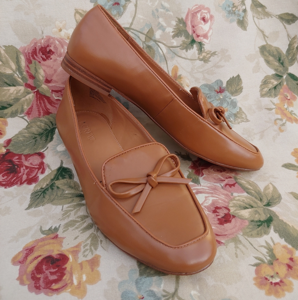 J. Crew Factory Women's Tan Loafers With Bow Detail Size 8.5 - Picture 1 of 16
